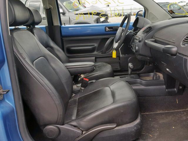 3VWPW3AG2AM001995 - 2010 VOLKSWAGEN NEW BEETLE ლურჯი ფოტო 5