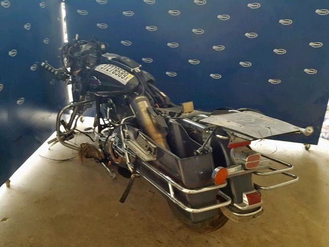 1HD1FC4157Y662657 - 2007 HARLEY-DAVIDSON FLHTCUI GRAY photo 3