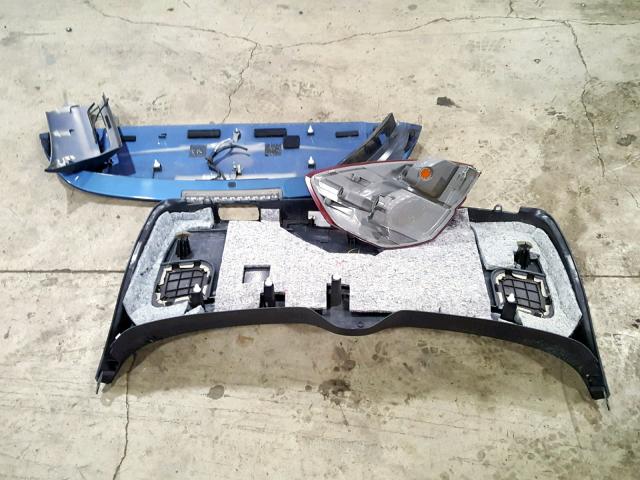 4S3BP676X54313171 - 2005 SUBARU LEGACY GT BLUE photo 9