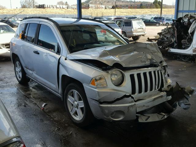 1J8FT47W17D102082 - 2007 JEEP COMPASS SILVER photo 1