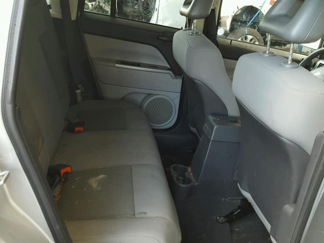 1J8FT47W17D102082 - 2007 JEEP COMPASS SILVER photo 6