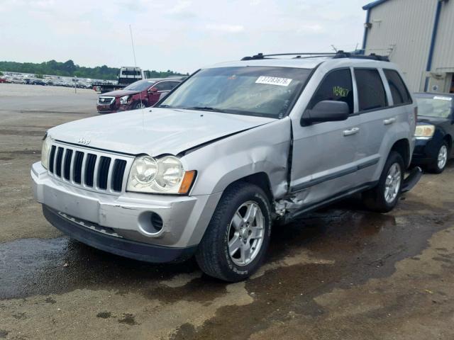 1J8HS48P87C532989 - 2007 JEEP GRAND CHER SILVER photo 2