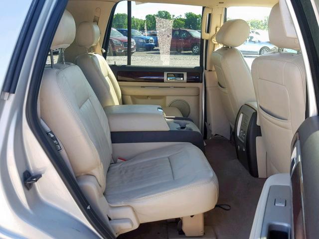 5LMFU27R23LJ50816 - 2003 LINCOLN NAVIGATOR SILVER photo 6