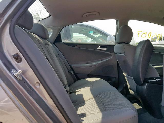 5NPEB4AC2DH548655 - 2013 HYUNDAI SONATA GLS SILVER photo 6