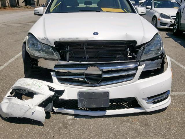 WDDGF4HB4ER304547 - 2014 MERCEDES-BENZ C 250 WHITE photo 9