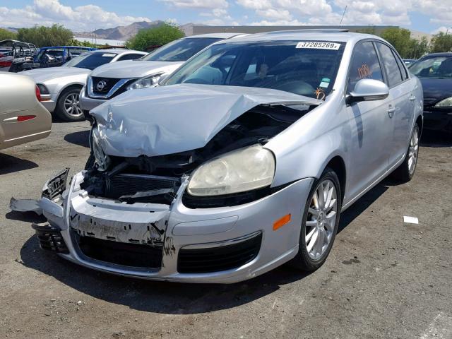 3VWEF71K17M157327 - 2007 VOLKSWAGEN JETTA WOLF SILVER photo 2