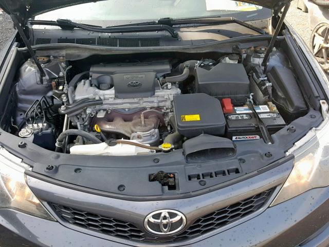 4T1BF1FK6CU605476 - 2012 TOYOTA CAMRY BASE GRAY photo 7