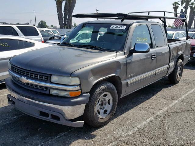 2GCEC19W411406363 - 2001 CHEVROLET SILVERADO GRAY photo 2