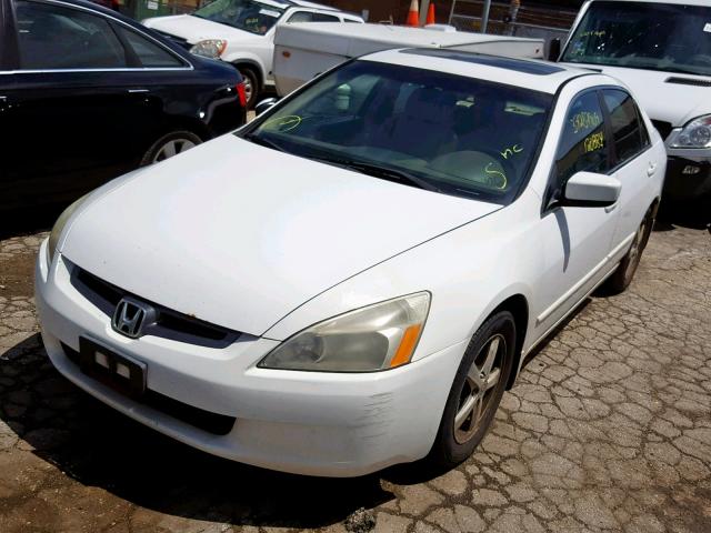 1HGCM568X4A065998 - 2004 HONDA ACCORD EX WHITE photo 2