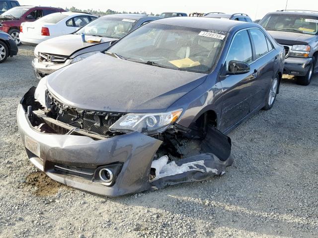 4T1BD1FK9EU125344 - 2014 TOYOTA CAMRY HYBR GRAY photo 2