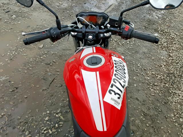 JS1VP55B0H2100635 - 2017 SUZUKI SFV650 RED photo 5