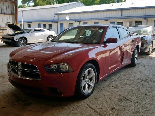 2C3CDXHGXCH187411 - 2012 DODGE CHARGER SX RED photo 2