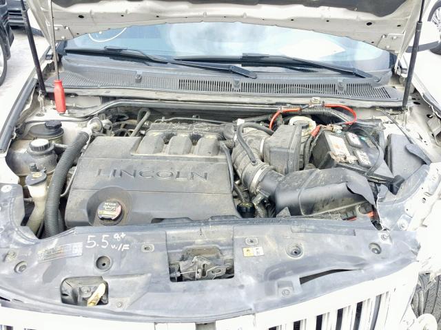 1LNHM93R19G608647 - 2009 LINCOLN MKS SILVER photo 7