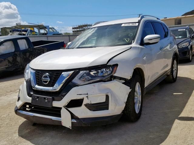 JN8AT2MT0JW465490 - 2018 NISSAN ROGUE S WHITE photo 2