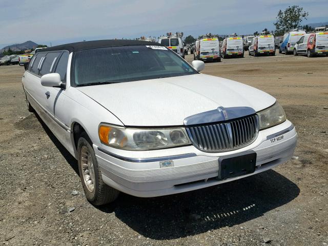 1L1FM81W4XY702184 - 1999 LINCOLN TOWN CAR E WHITE photo 1