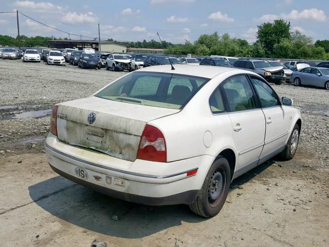 WVWMD63B23P270719 - 2003 VOLKSWAGEN PASSAT GL WHITE photo 4