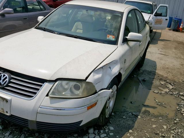 WVWMD63B23P270719 - 2003 VOLKSWAGEN PASSAT GL WHITE photo 9