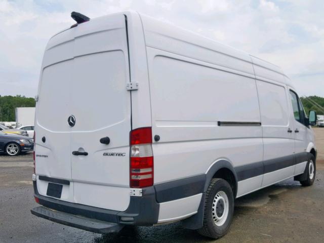 WD3PE8DD3GP183093 - 2016 MERCEDES-BENZ SPRINTER 2 WHITE photo 4