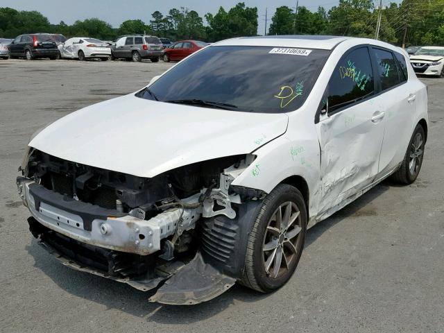 JM1BL1L56C1511160 - 2012 MAZDA 3 S WHITE photo 2