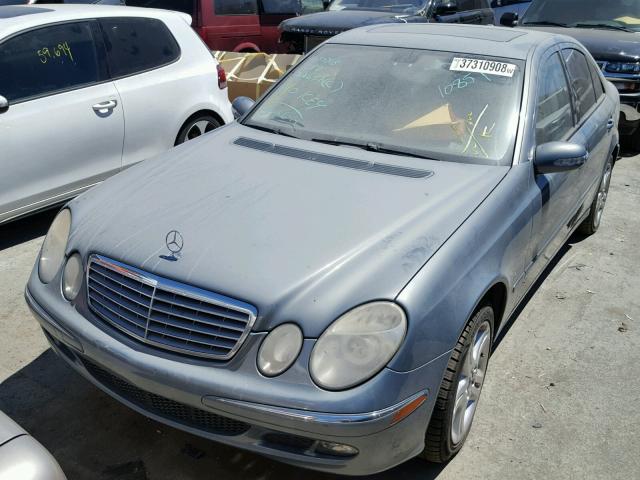 WDBUF56J76A960771 - 2006 MERCEDES-BENZ E 350 BLUE photo 2