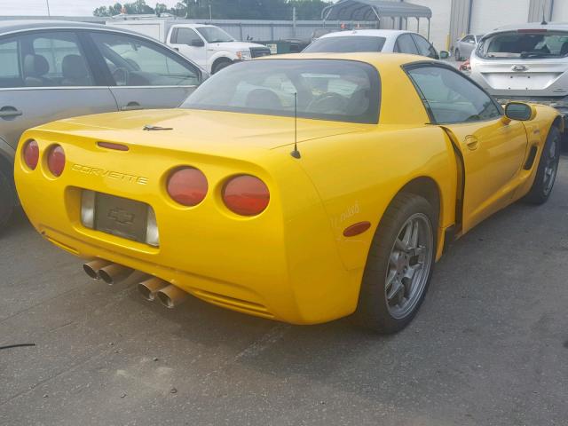 1G1YY12S545118871 - 2004 CHEVROLET CORVETTE Z YELLOW photo 4