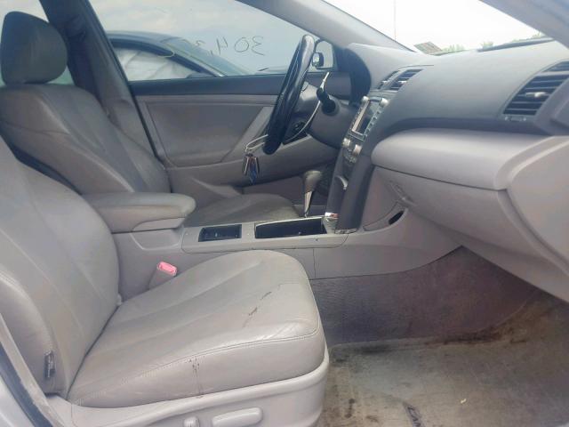 JTNBB46KX73032445 - 2007 TOYOTA CAMRY NEW SILVER photo 5