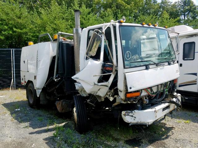 49HAADBV44DN25173 - 2004 STERLING TRUCK SC 8000 WHITE photo 1