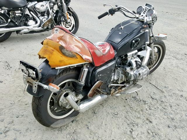 1HFSC0205CA232739 - 1982 HONDA GL1100 BLACK photo 4