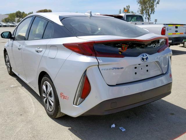 JTDKARFP6H3033870 - 2017 TOYOTA PRIUS PRIM 银色 照片 3