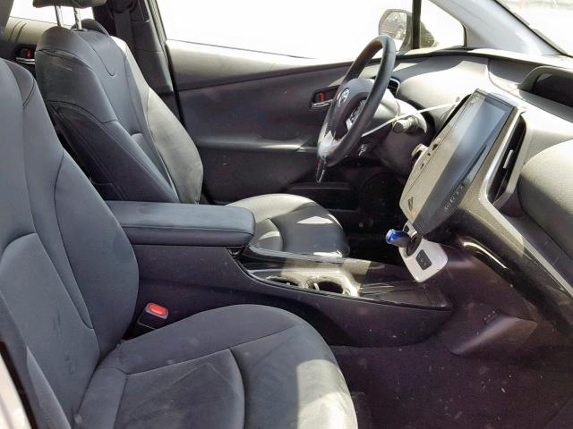 JTDKARFP6H3033870 - 2017 TOYOTA PRIUS PRIM 银色 照片 5