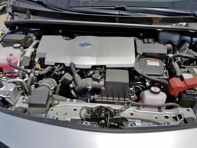 JTDKARFP6H3033870 - 2017 TOYOTA PRIUS PRIM 银色 照片 7