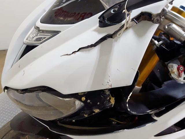 SMTA02YKXEJ646123 - 2014 TRIUMPH MOTORCYCLE DAYTONA 67 WHITE photo 17