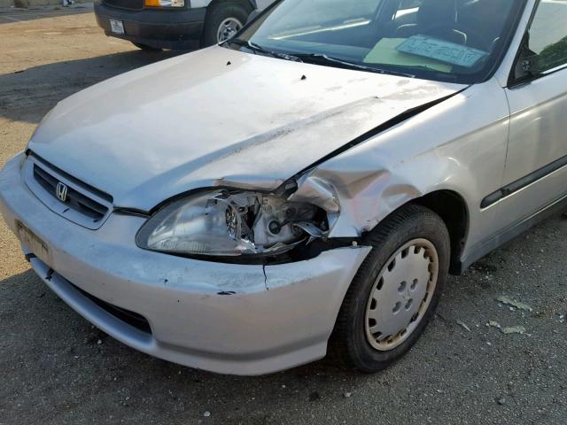 1HGEJ6223VL040777 - 1997 HONDA CIVIC DX WHITE photo 9