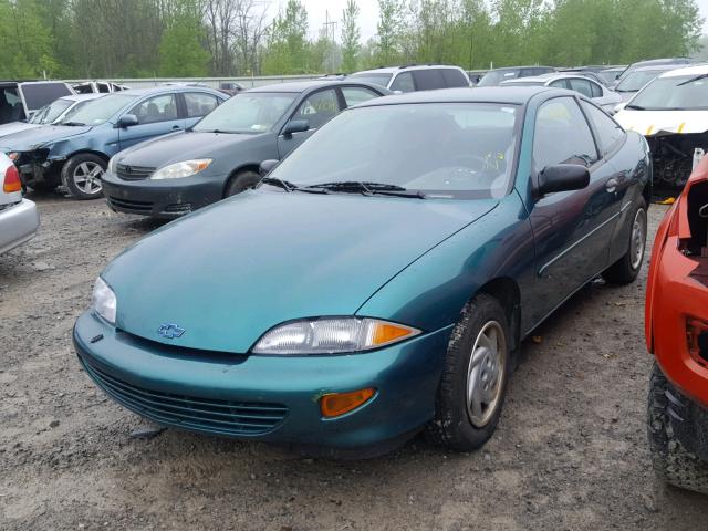 3G1JC1241WS867421 - 1998 CHEVROLET CAVALIER B GREEN photo 2