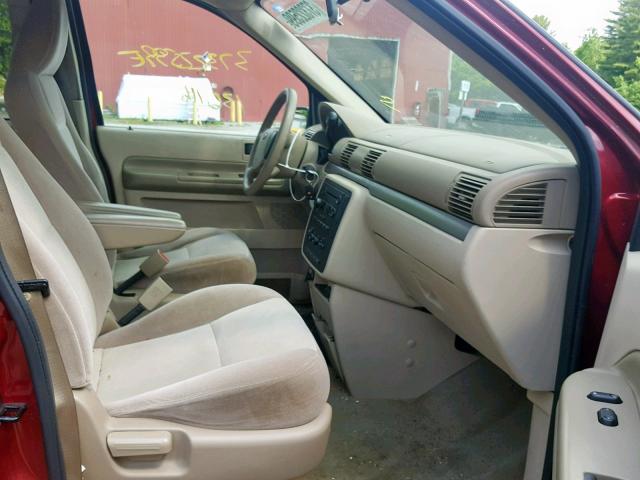 2FMZA57695BA70321 - 2005 FORD FREESTAR S RED photo 5