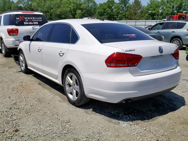 1VWAT7A34FC092151 - 2015 VOLKSWAGEN PASSAT S WHITE photo 3