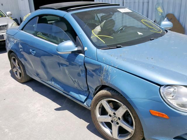 WVWDA71F97V049804 - 2007 VOLKSWAGEN EOS 2.0T S BLUE photo 9