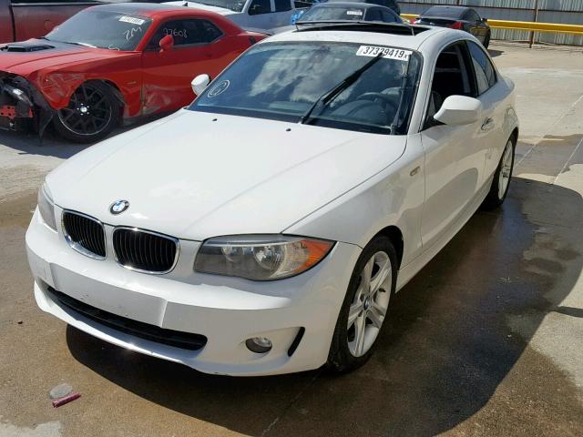 WBAUP9C58DVS94410 - 2013 BMW 128 I WHITE photo 2