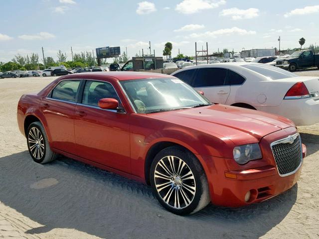 2C3CA2CV8AH329060 - 2010 CHRYSLER 300 S RED photo 1