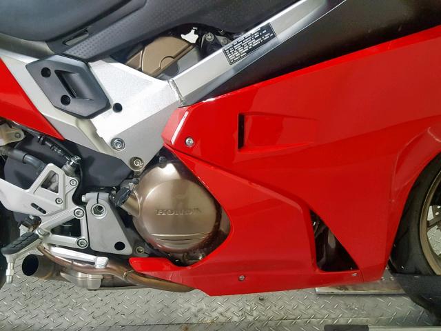 JH2RC7911EK000031 - 2014 HONDA VFR800 F RED photo 11