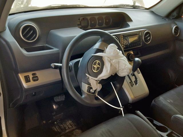 JTLKE50E881021823 - 2008 TOYOTA SCION XB 银色 照片 9