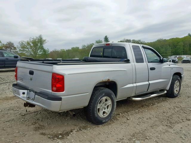 1D7HW42K77S181433 - 2007 DODGE DAKOTA SLT SILVER photo 4