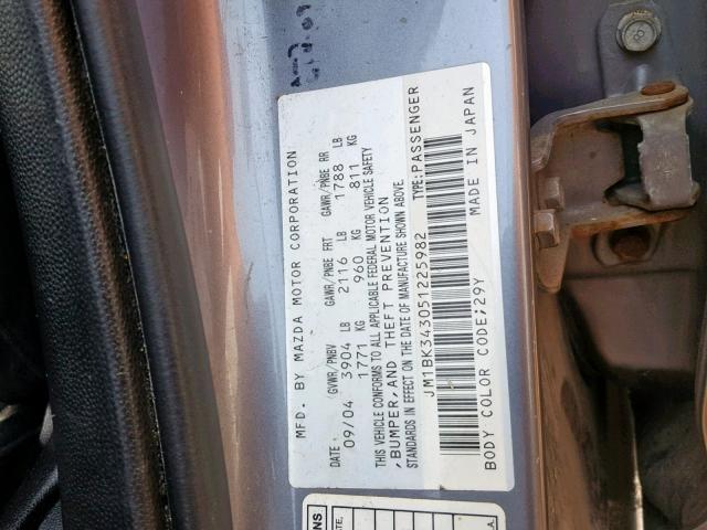 JM1BK343051225982 - 2005 MAZDA 3 HATCHBAC GRAY photo 10