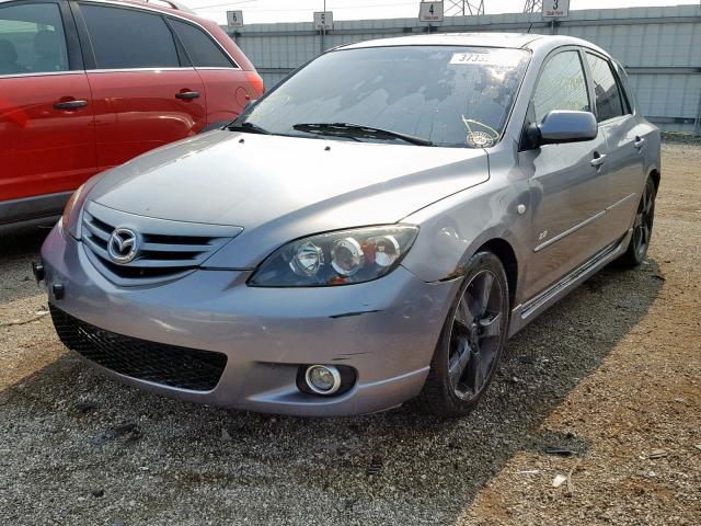 JM1BK343051225982 - 2005 MAZDA 3 HATCHBAC GRAY photo 2