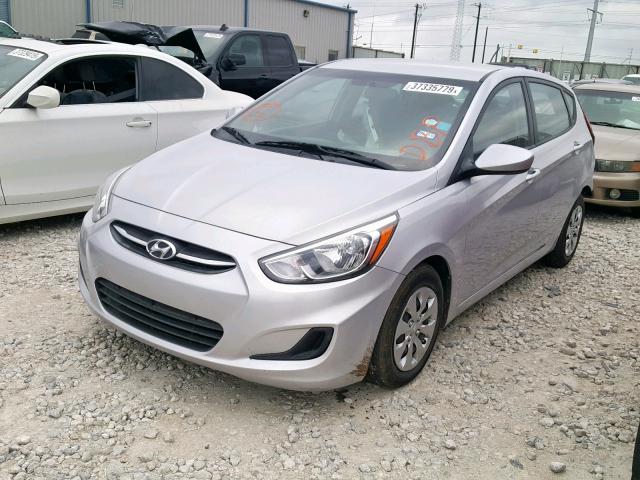 KMHCT5AE7GU273852 - 2016 HYUNDAI ACCENT SE GRAY photo 2