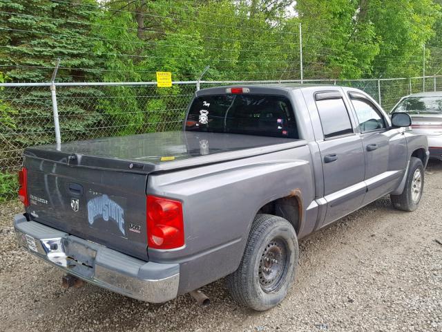 1D7HE48N95S337912 - 2005 DODGE DAKOTA QUA GRAY photo 4