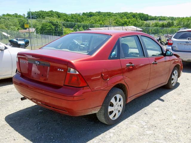 1FAFP34N75W244915 - 2005 FORD FOCUS ZX4 RED photo 4