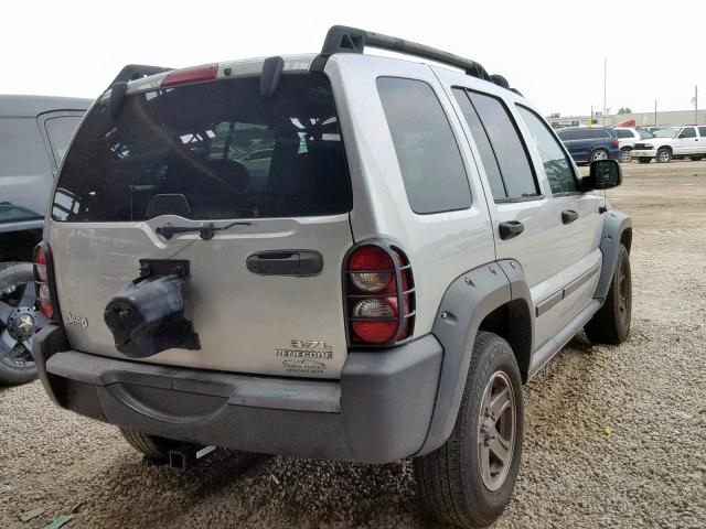 1J4GK38K95W576698 - 2005 JEEP LIBERTY RE SILVER photo 4