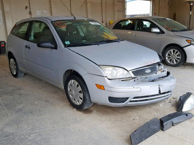 1FAFP31N47W180517 - 2007 FORD FOCUS ZX3 SILVER photo 1