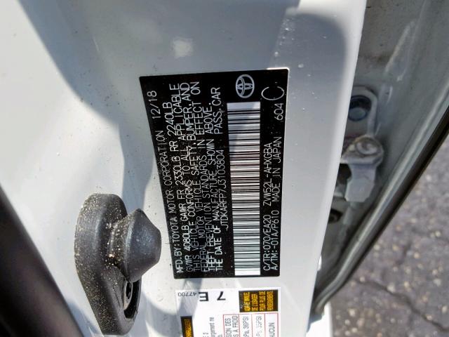 JTDKARFP7J3103804 - 2018 TOYOTA PRIUS PRIM 白色 照片 10